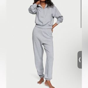 VICTORIA'S SECRET
Cotton Fleece Lounge Set